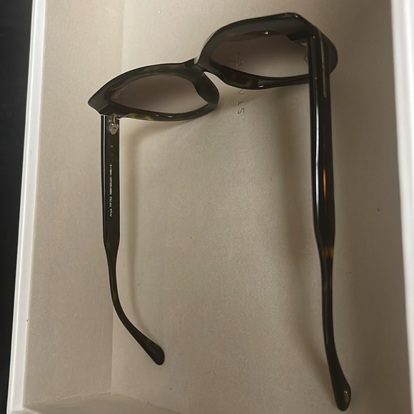 Tom Ford Anya TF762 - Picture 2 of 4